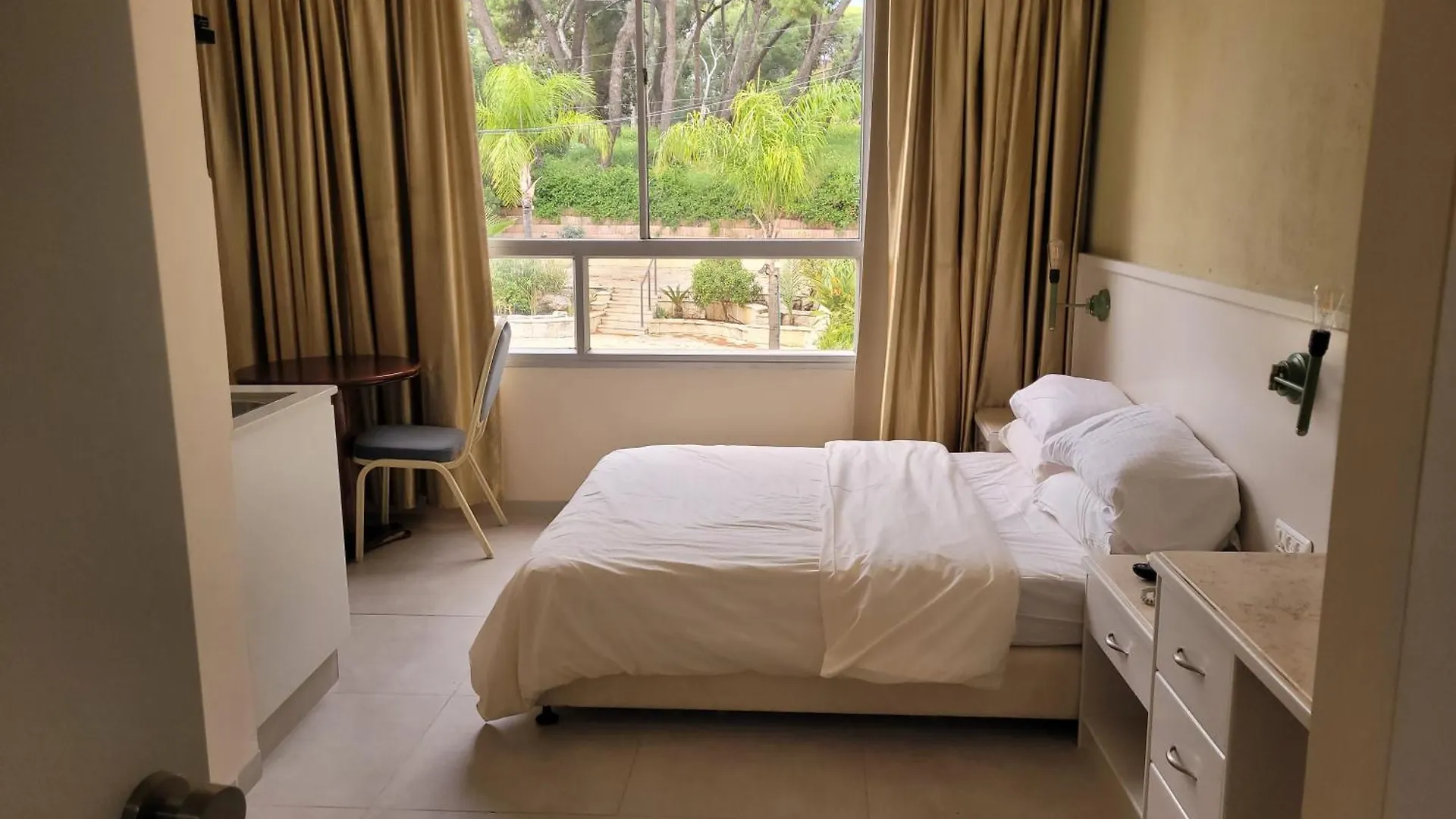 Apartment Marom Residence Romema Israel